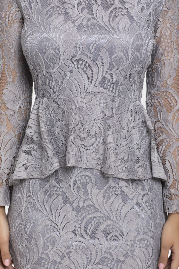 Elegant Lace Peplum Dress - Image 7